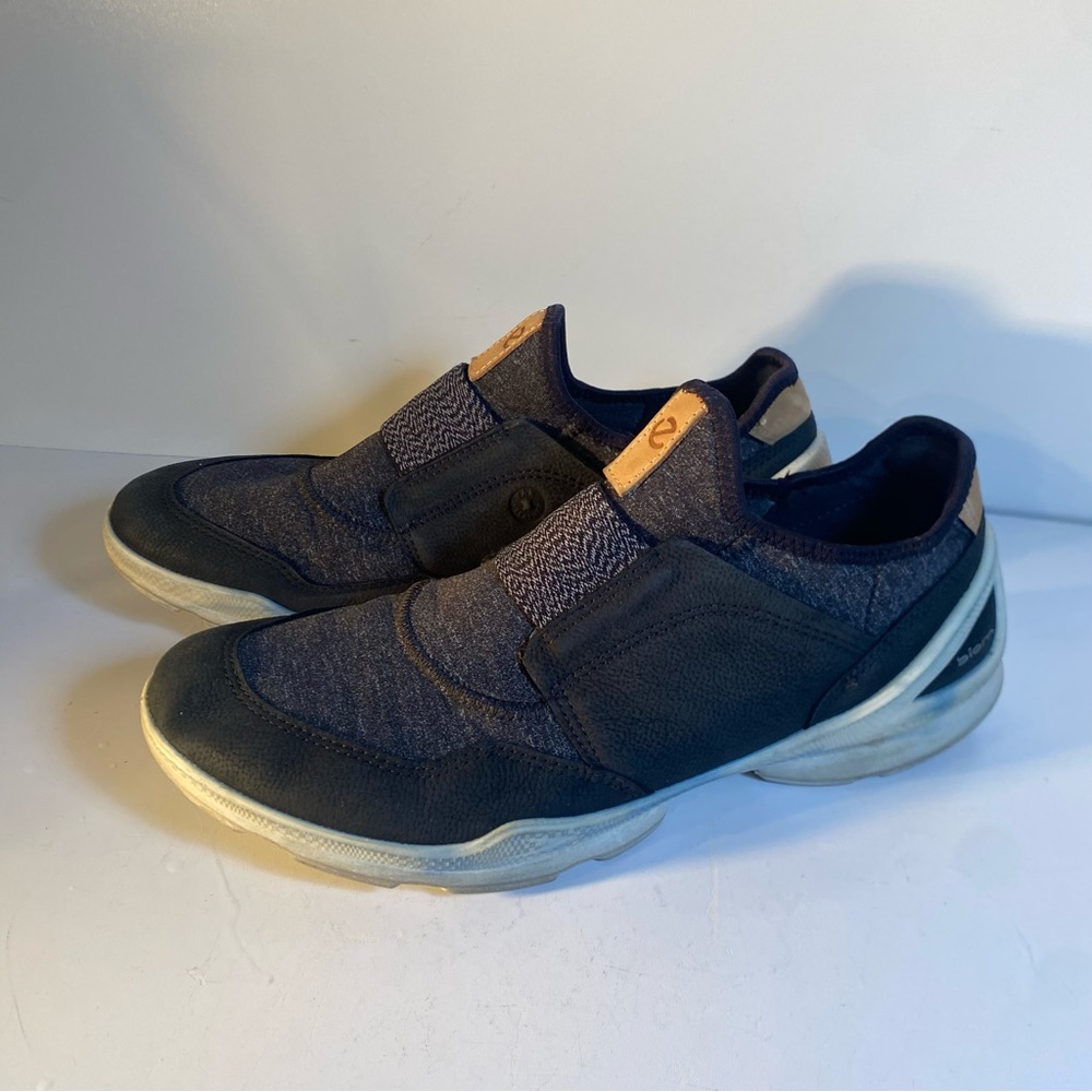 ECCO Biom Street Slip on Sneaker 
Size 40